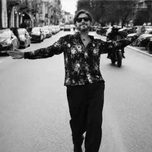 Estasi E Veleno: Why Analogue Songwriting Works Over A Programmed Floor